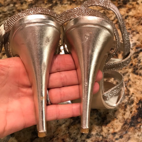 Glint ‘Desi” Platform Sandal - Picture 7 of 8